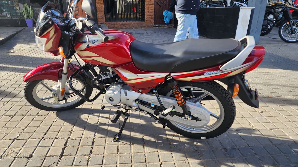 Bajaj CT 100 foto 3