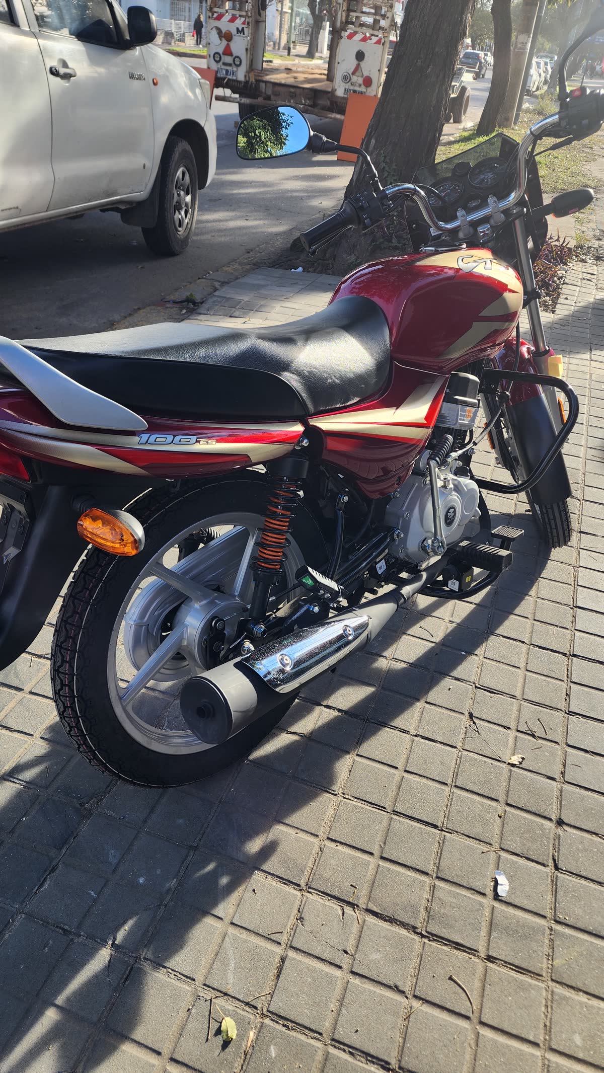 Bajaj CT 100 foto 4