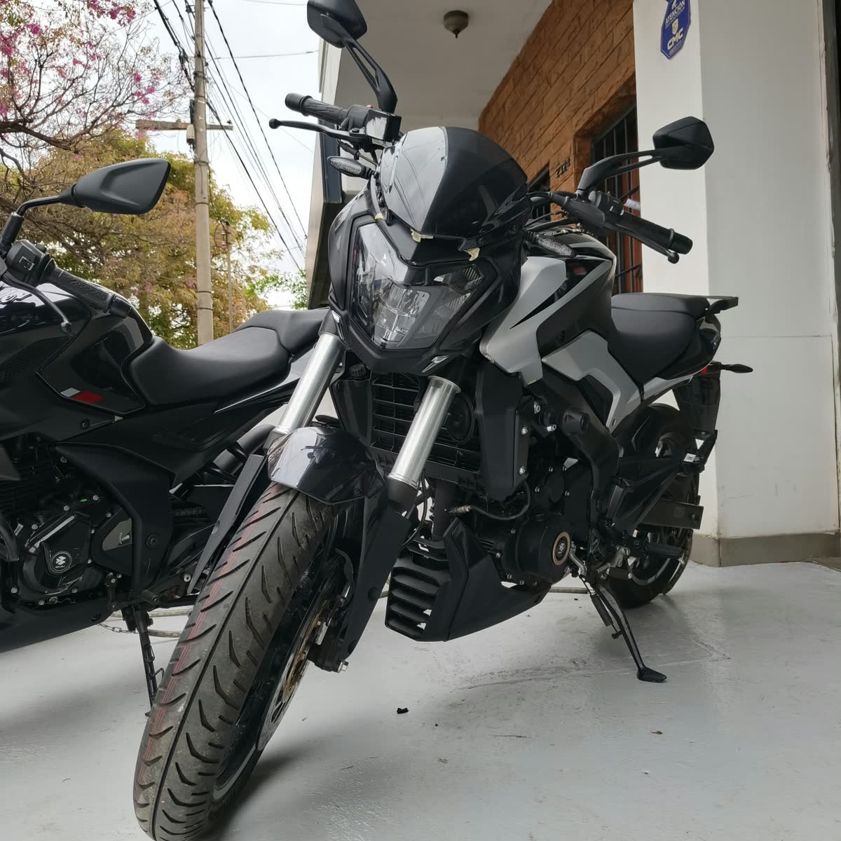 Bajaj Dominar 250