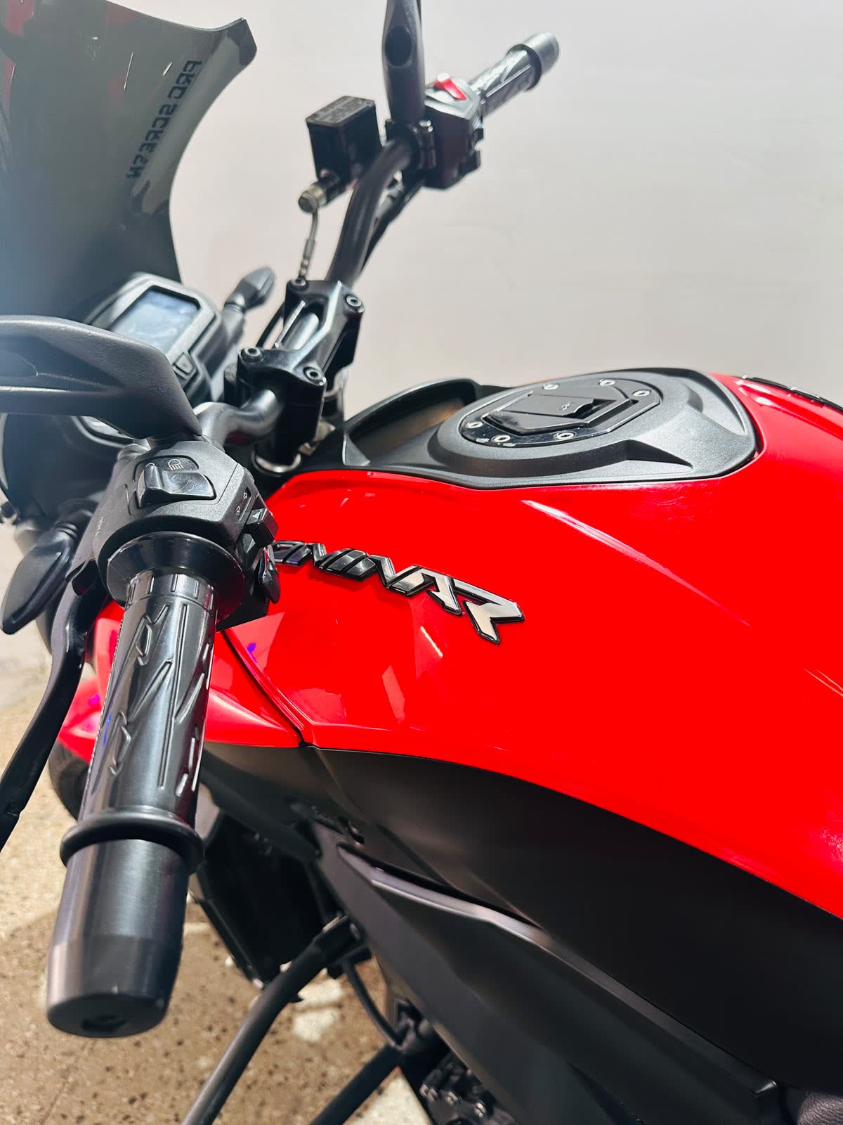 Bajaj Dominar 400 foto 5