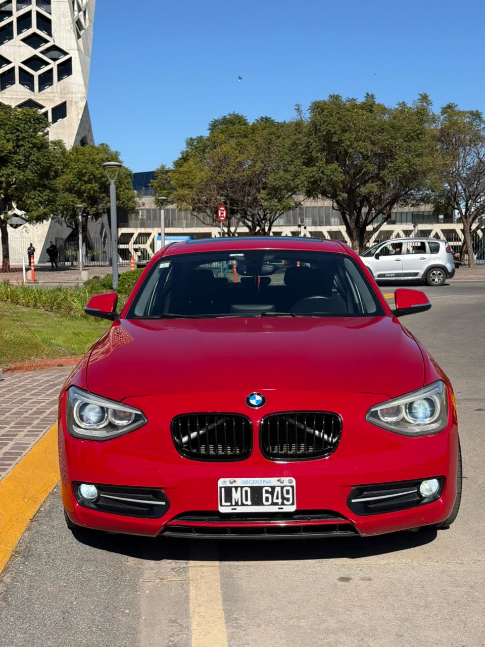 BMW 118D Sport foto 4