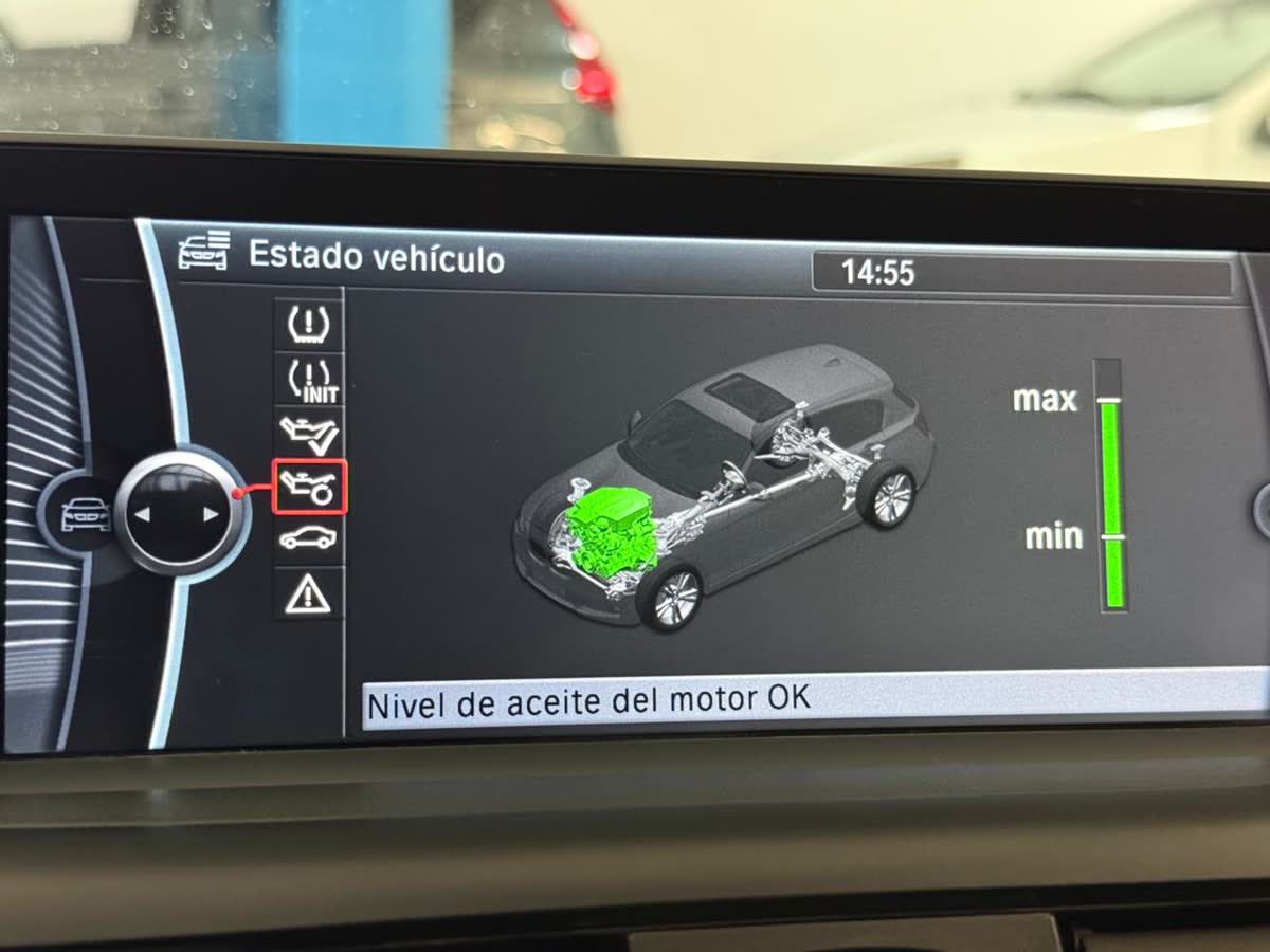 BMW 118D Sport foto 9