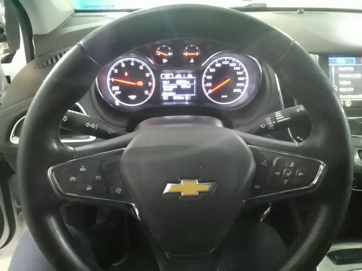 Chevrolet Cruze 4P 1.4 T LT MT foto 5