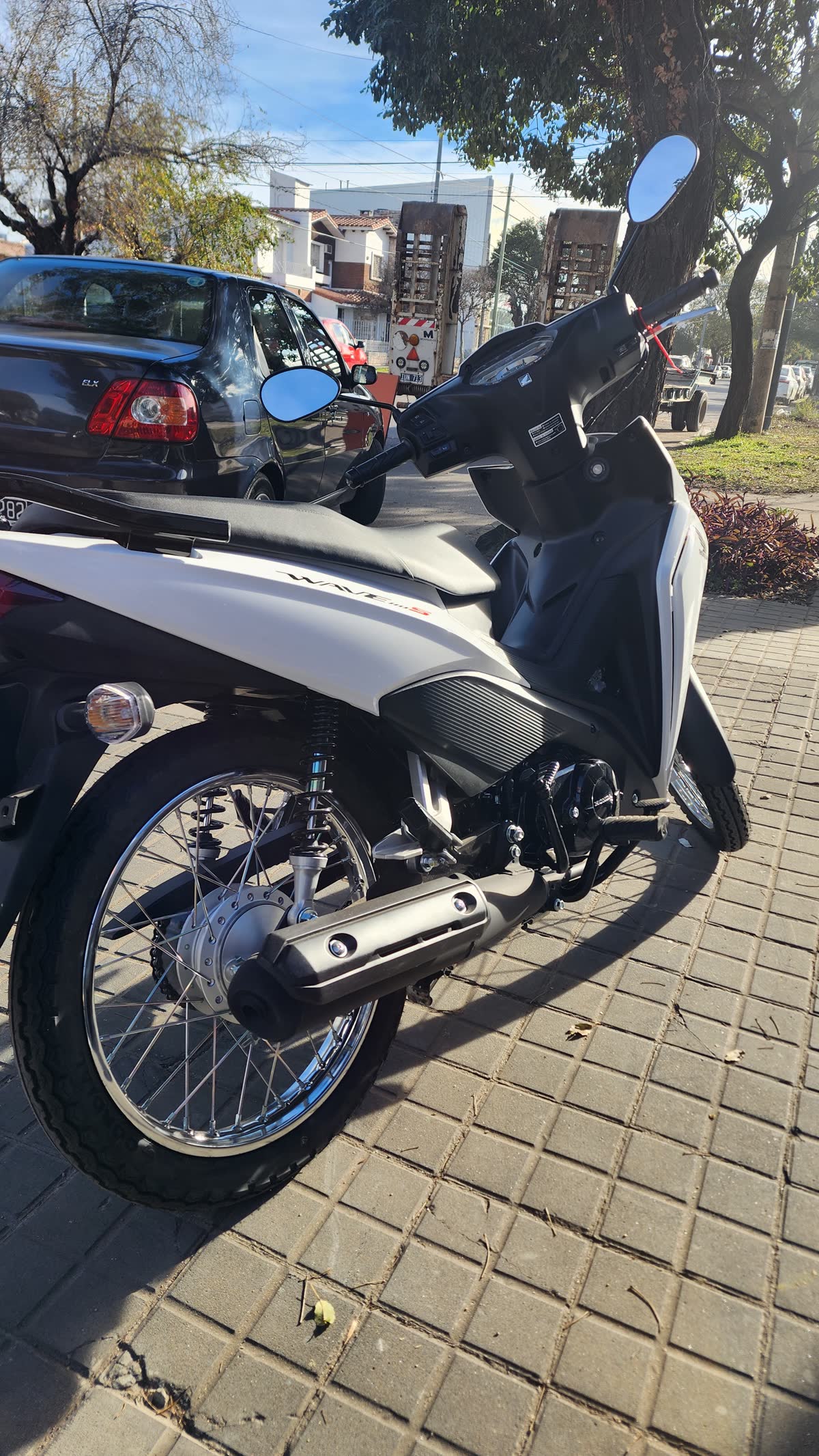Honda Wave 110 S foto 4