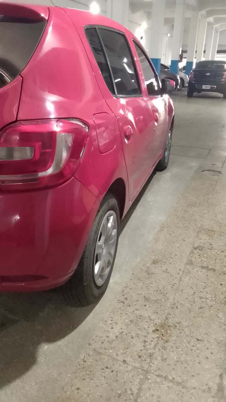 Renault Sandero Authentique foto 8