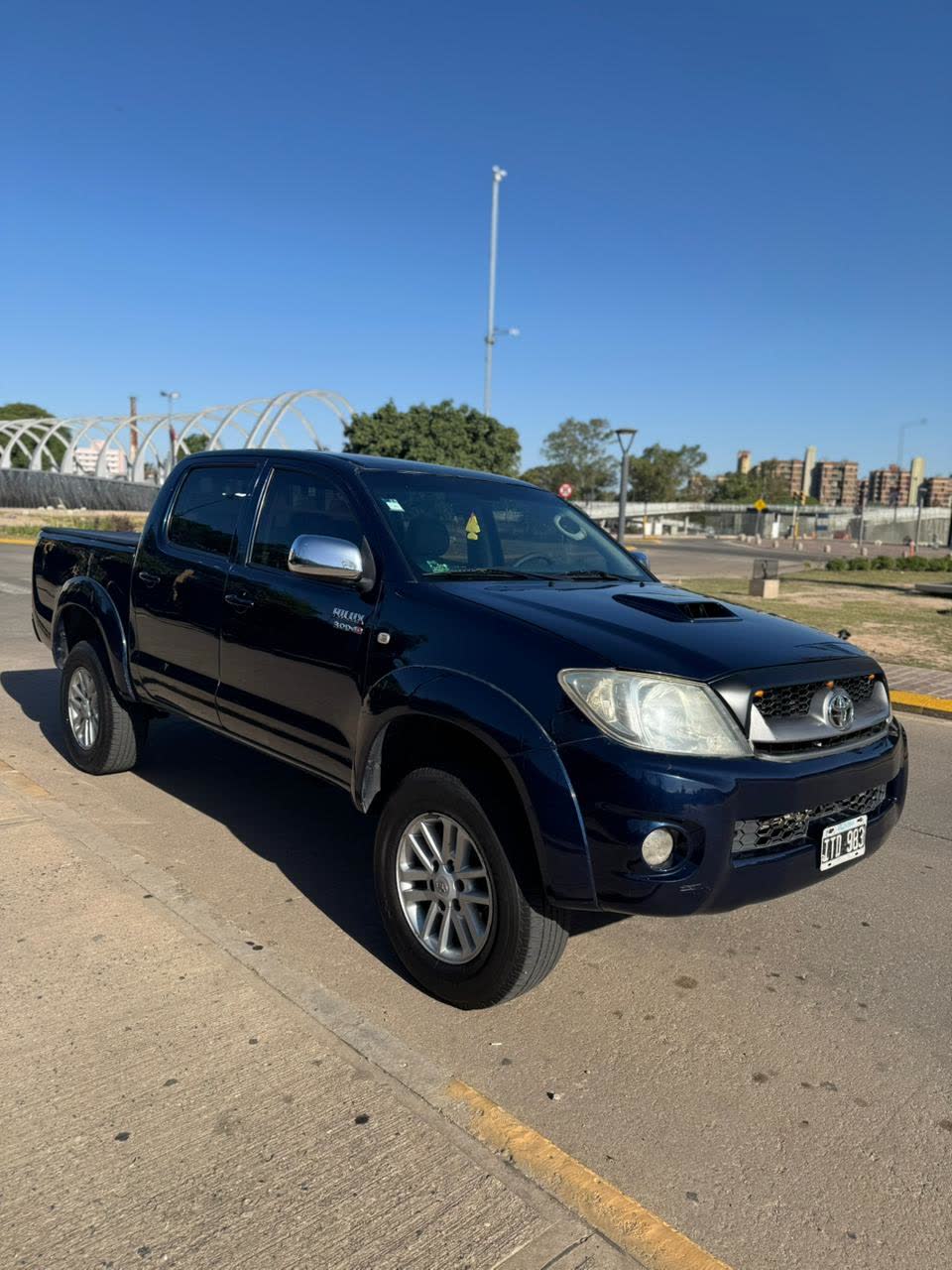 Toyota Hilux 4x4 Cabina Doble SRV 3.0 TDI A/T