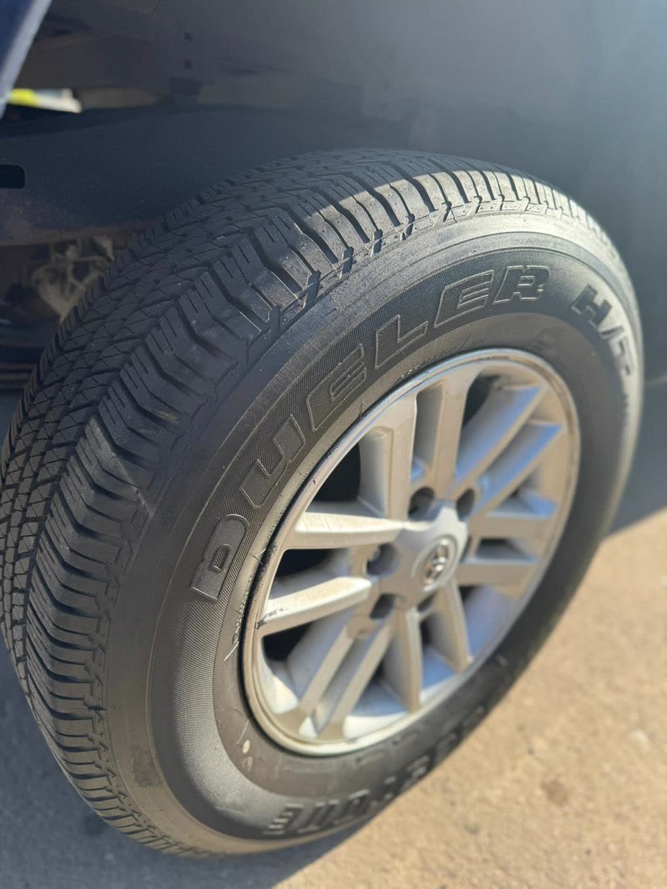 Toyota Hilux 4x4 Cabina Doble SRV 3.0 TDI A/T foto 13