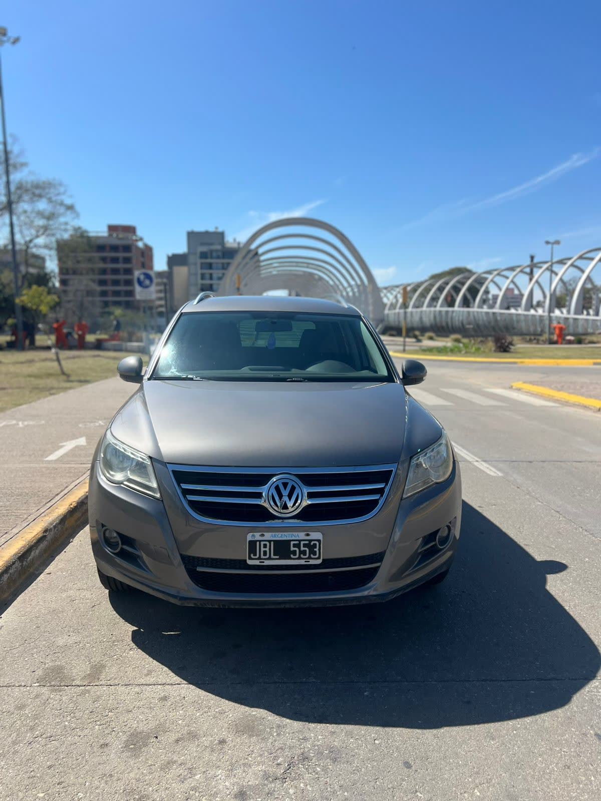 Volkswagen Tiguan 2.0 TSI foto 2