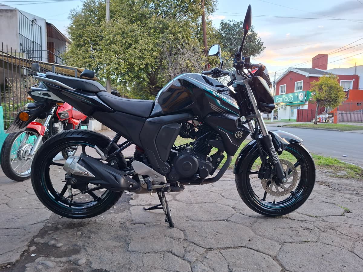 Yamaha FZ S Fi foto 5