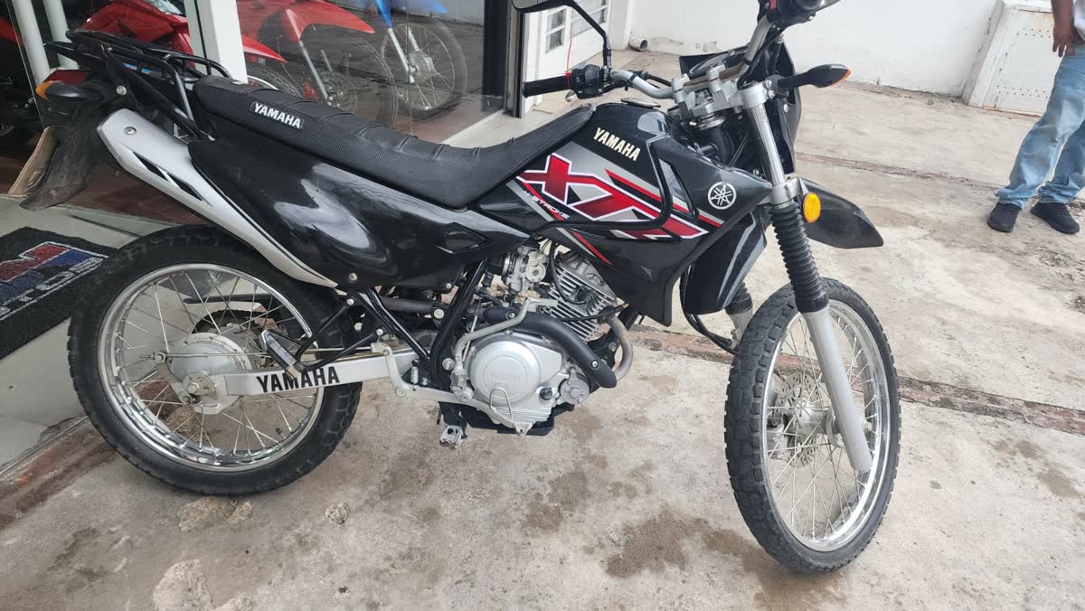Yamaha XTZ 125E foto 2