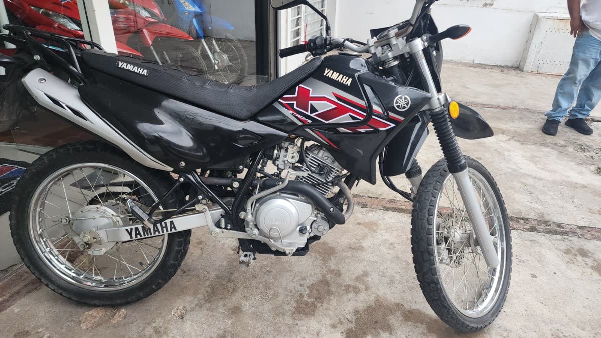 Yamaha XTZ 125E foto 3
