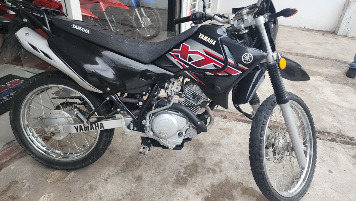 Yamaha XTZ 125E foto 4