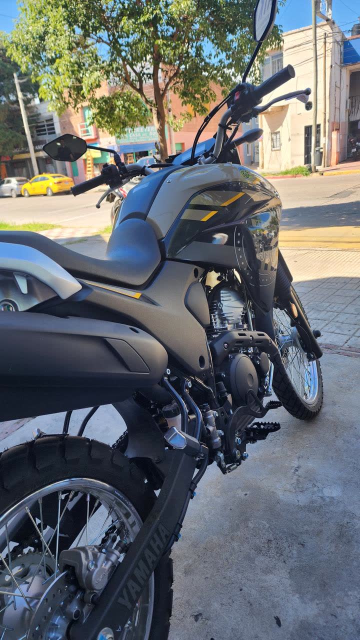 Yamaha XTZ 250 ABS foto 2